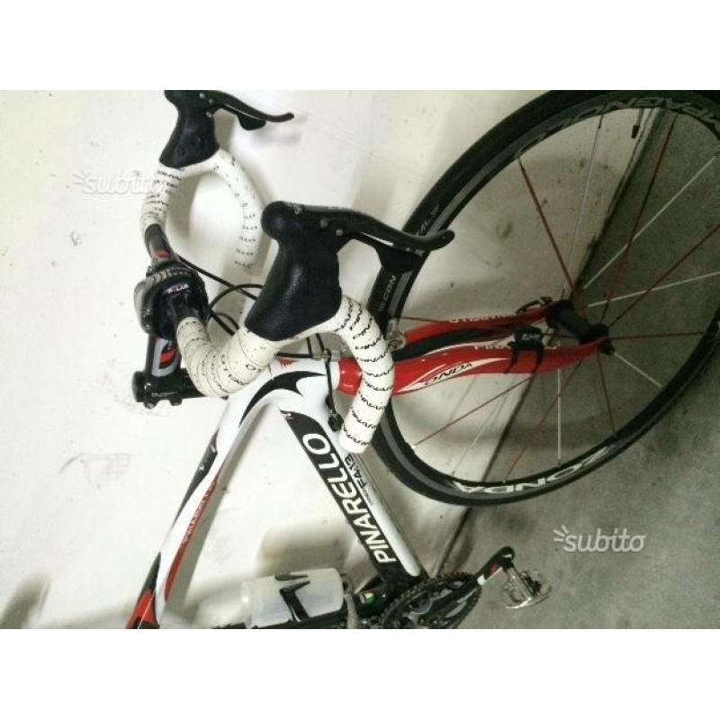 Bici da corsa pinarello carbonio