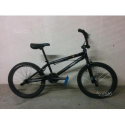 BMX + manopole e pedali di ricambio