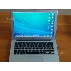 Macbook air 13 i7 8gb 128 gb ssd gpu hd 5000