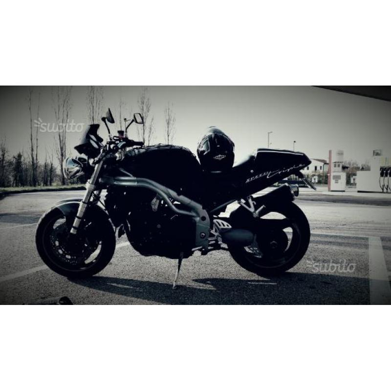 Triumph speed triple