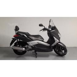 Yamaha x-max 250 sport