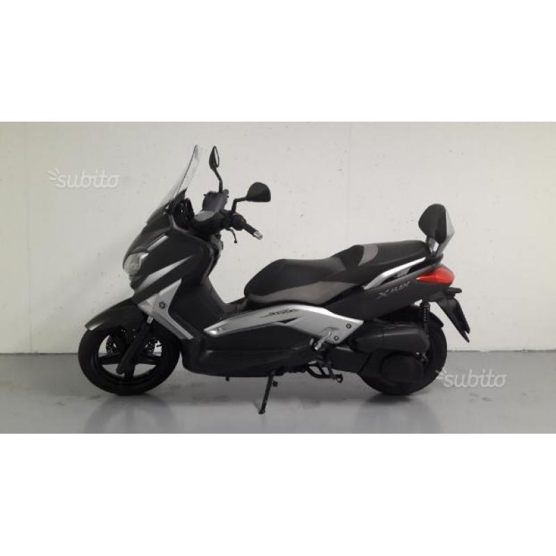 Yamaha x-max 250 sport