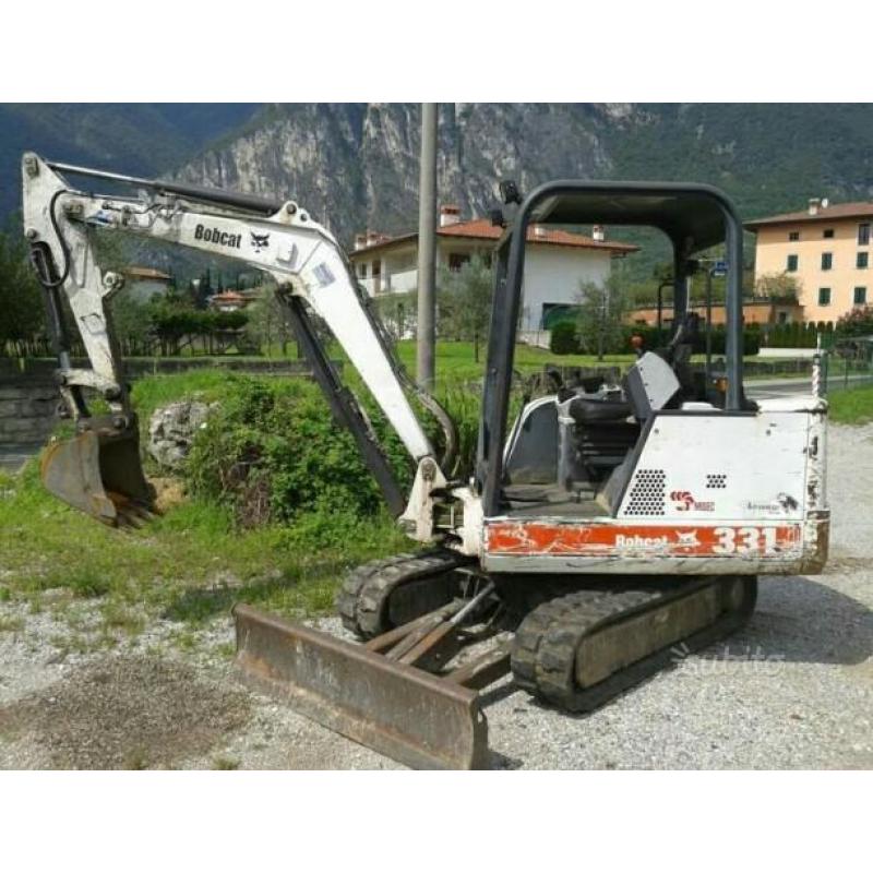 Mini escavatore bob cat 331