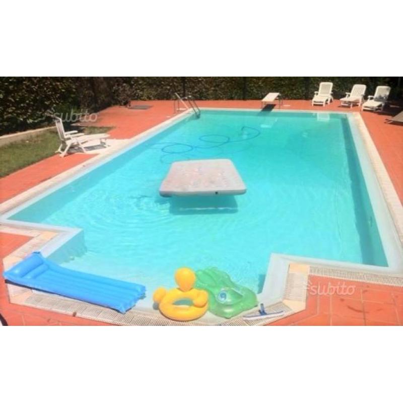 Loft 4 persone con giardino e piscina