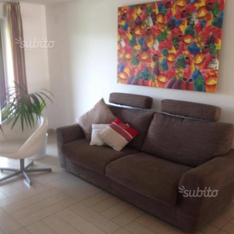 Loft 4 persone con giardino e piscina