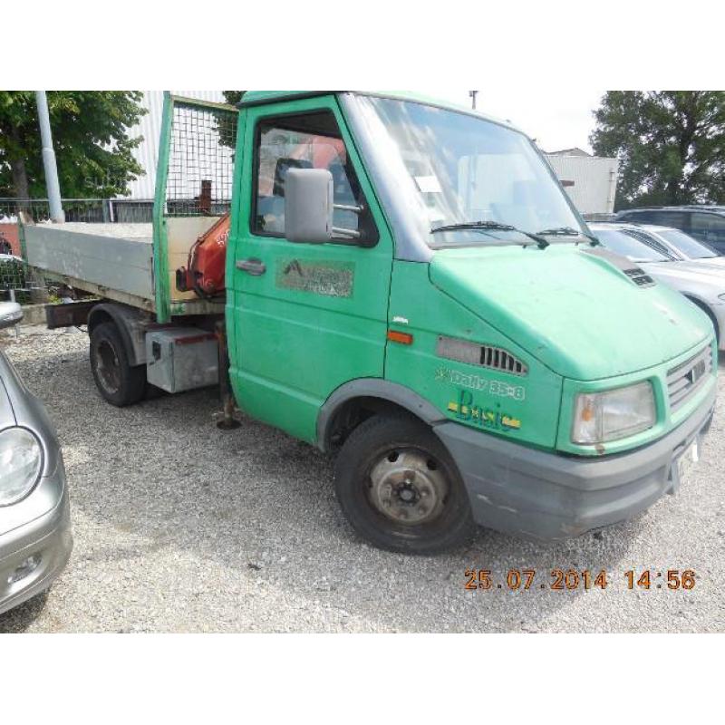 Iveco 35-8 ribaltabile trilaterale