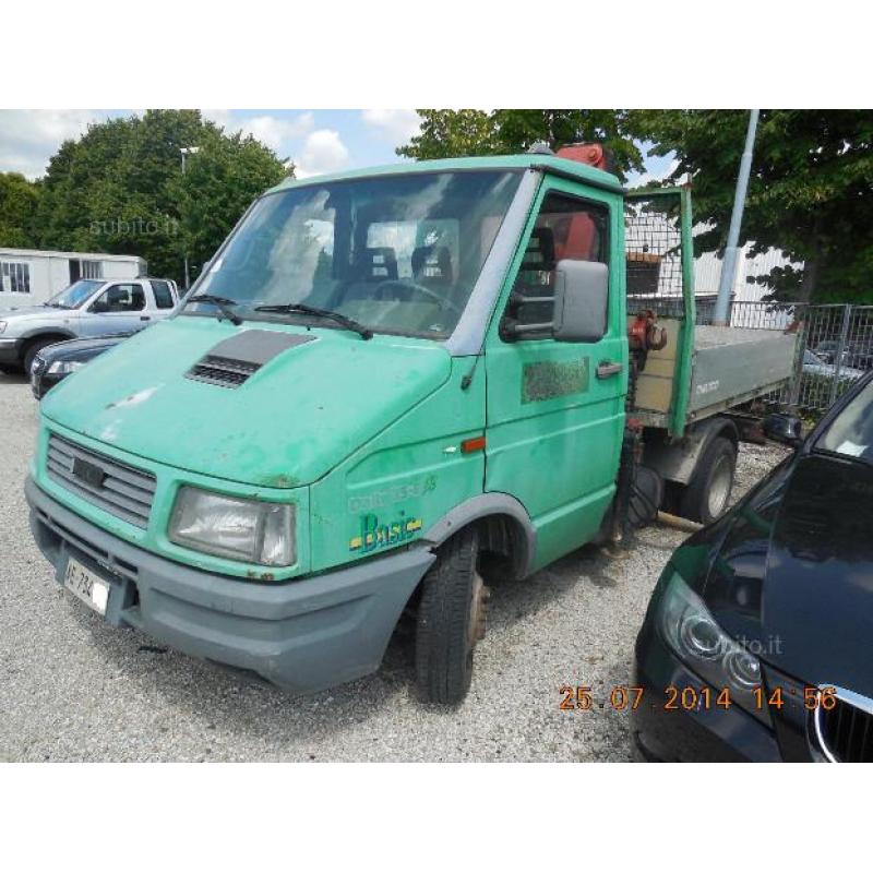 Iveco 35-8 ribaltabile trilaterale