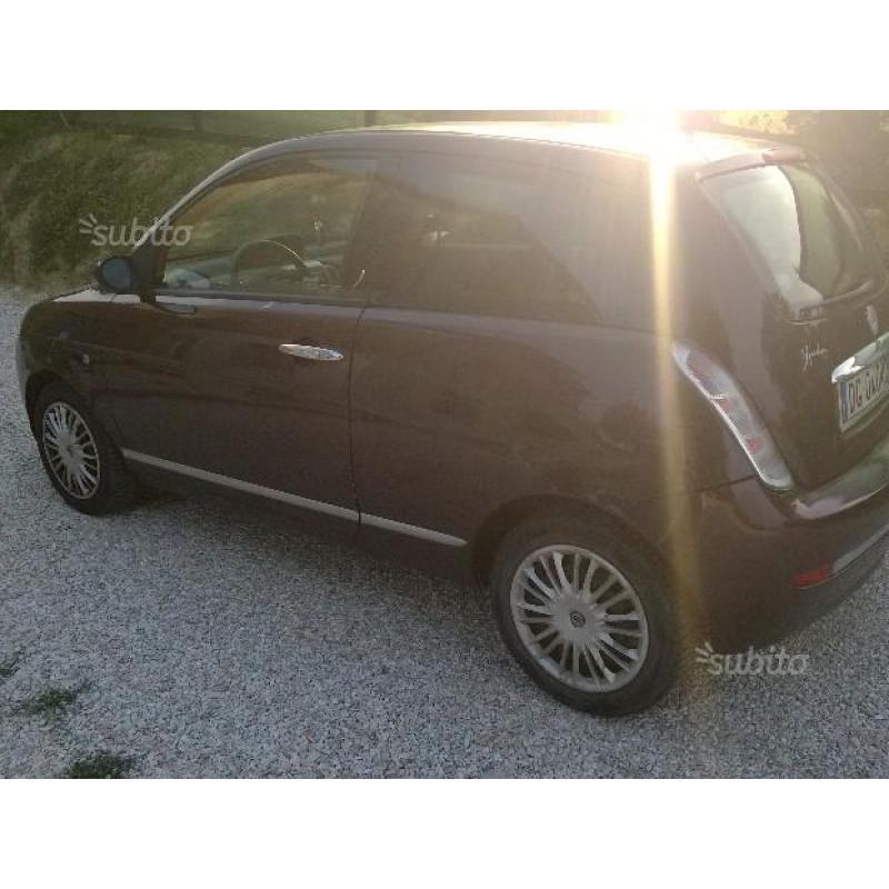 Lancia ypsilon 1.2 benzina