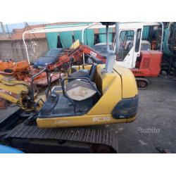 Komatsu pc 30 r7 e escavatore 32q