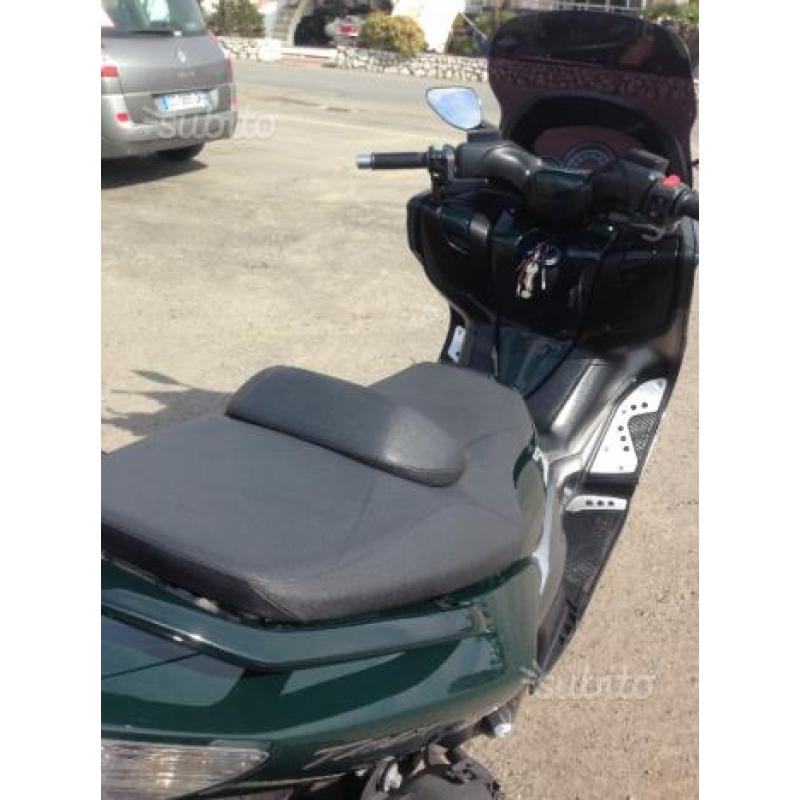 Yamaha T Max - 2008