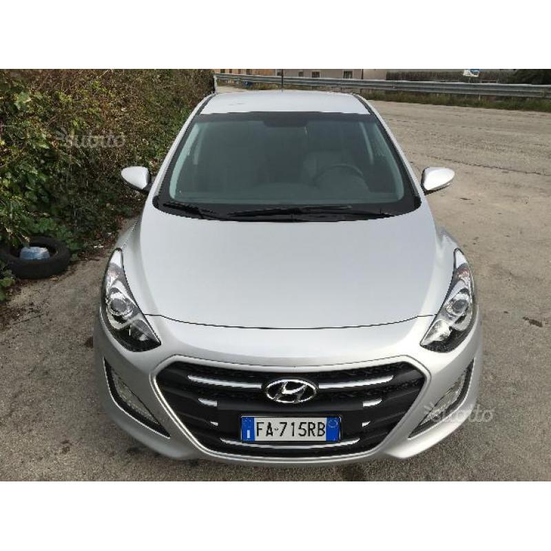 HYUNDAI i30 2ª serie - 2015 136cv Business