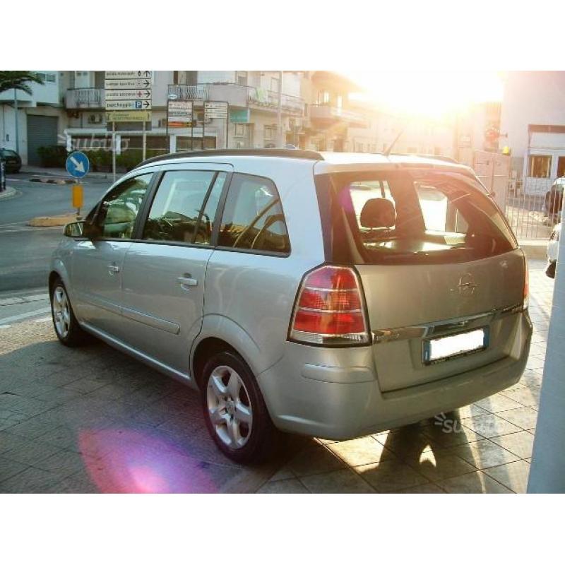 OPEL Zafira 1.9 CDTI 120CV 7 POSTI 6 MARCE - 2006