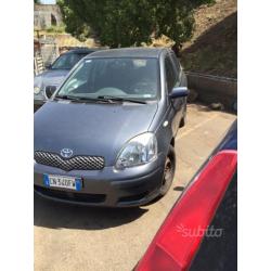 Toyota Yaris 1.0 benz 5 porte