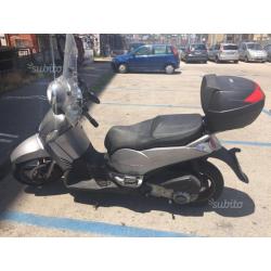 Aprilia scarabeo 250