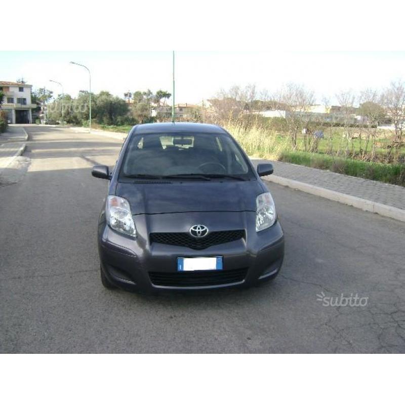 Toyota Yaris 1.3 ie - 2009