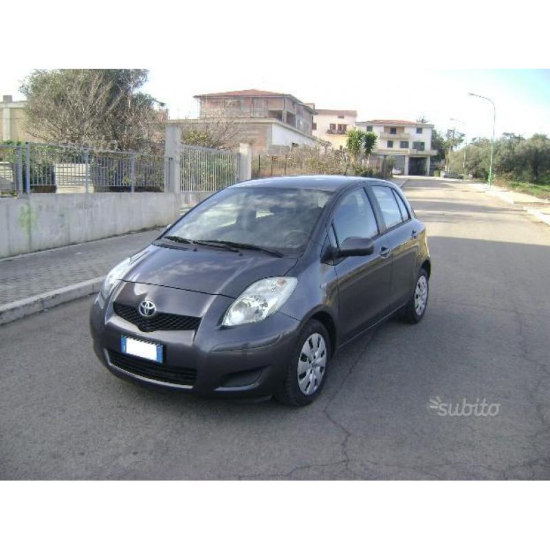 Toyota Yaris 1.3 ie - 2009