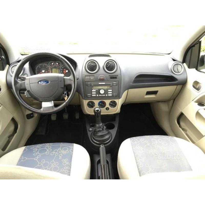 Ford Fiesta 1.4 tdci 2006