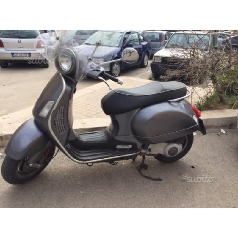 Piaggio Vespa 200 L - 2004