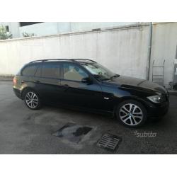 Splendida BMW 320 d automatic futura