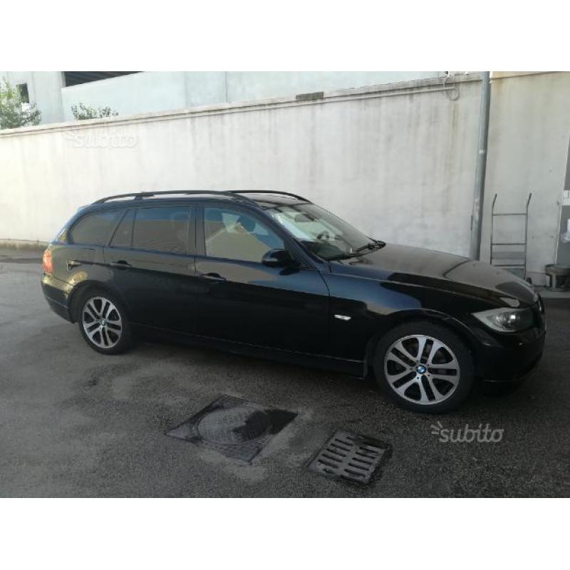 Splendida BMW 320 d automatic futura