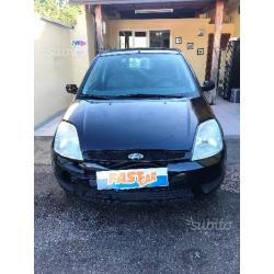 FORD Fiesta 3ª serie - 2004