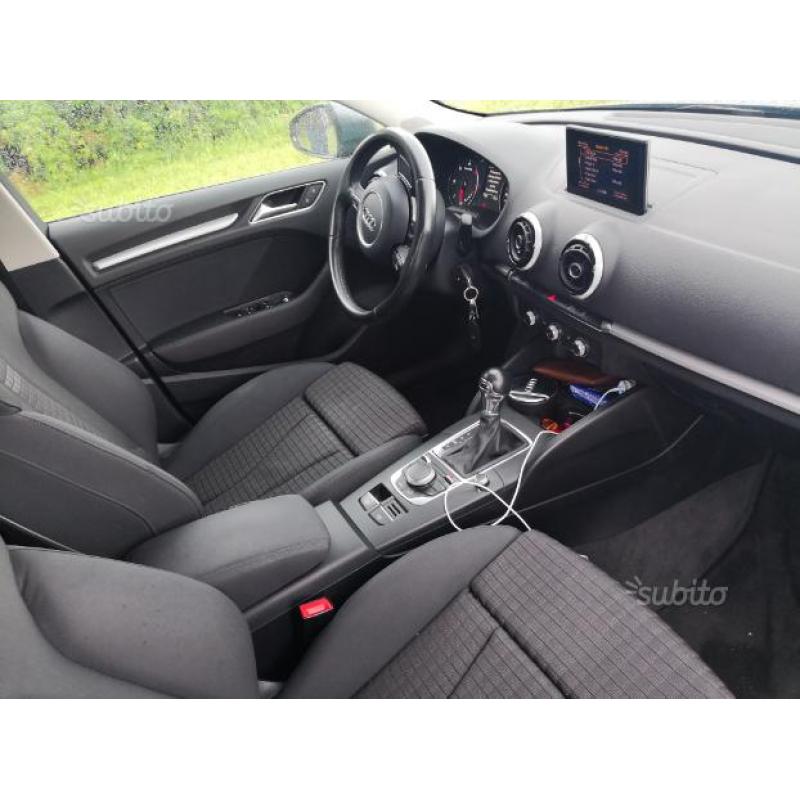 Audi A3 SPB 1.6 TDI S-Line