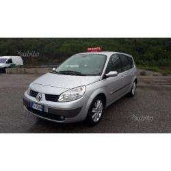 RENAULT Grand Scénic 03/2005 1.9 Dci 120Cv 7p S.S