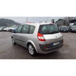 RENAULT Grand Scénic 03/2005 1.9 Dci 120Cv 7p S.S