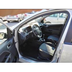 Ford Fiesta 1.4 Tdci cambio Automatico 2008