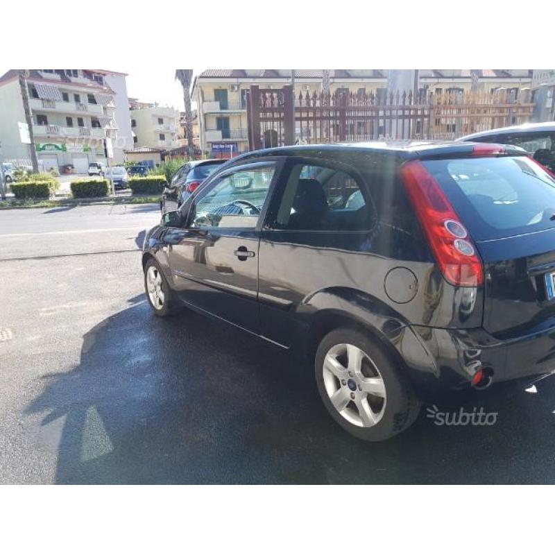 FORD Fiesta 1.2 benzina 3 porte anno 2007