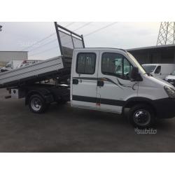 Iveco Daily doppia cabina ribaltabile