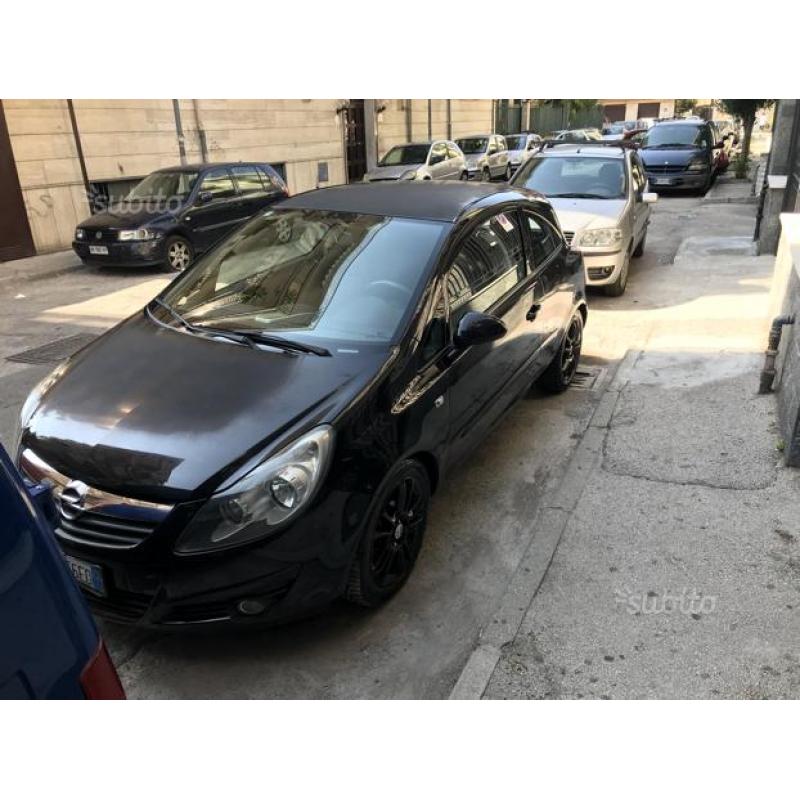 Opel corsa 1.3 90 cv allestimento sport 6 marce