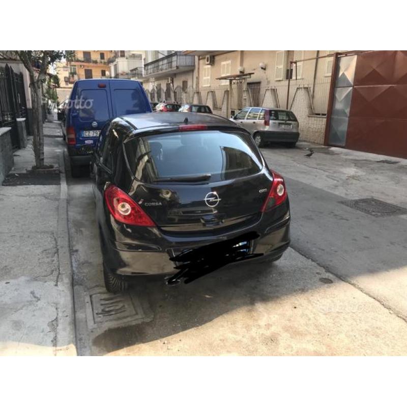 Opel corsa 1.3 90 cv allestimento sport 6 marce