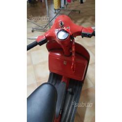 Vespa Piaggio PX125E