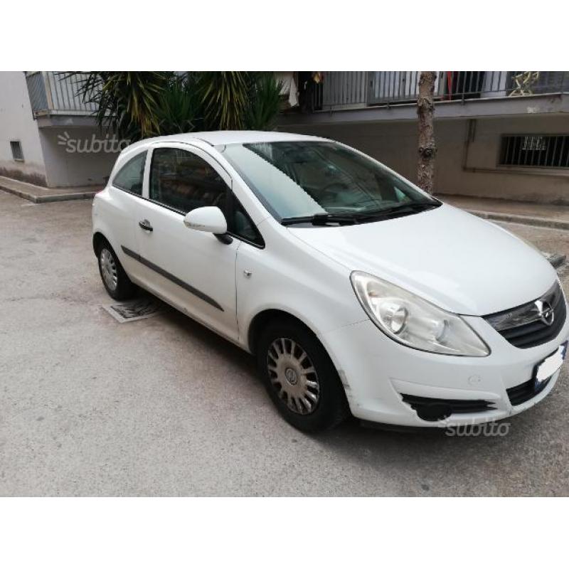 Opel corsa 1.0 benzina /gpl