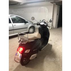 Vespa 250 GTS i.e