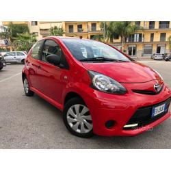 Toyota Aygo connect 2013 47000km RESTYLING TOM TOM