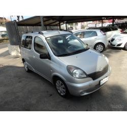 TOYOTA Yaris Verso 1.4 Tdi D-4D cat Luna